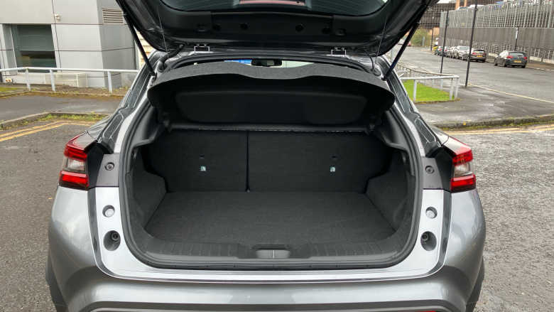 Nissan Juke 1.0 DiG-T Tekna 5dr Petrol Hatchback